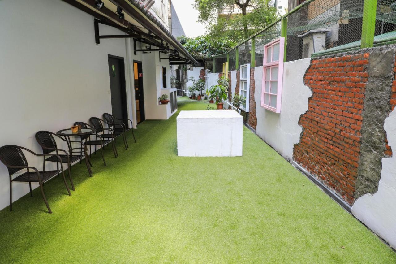 Wholesome Hotel Taipei Exterior photo