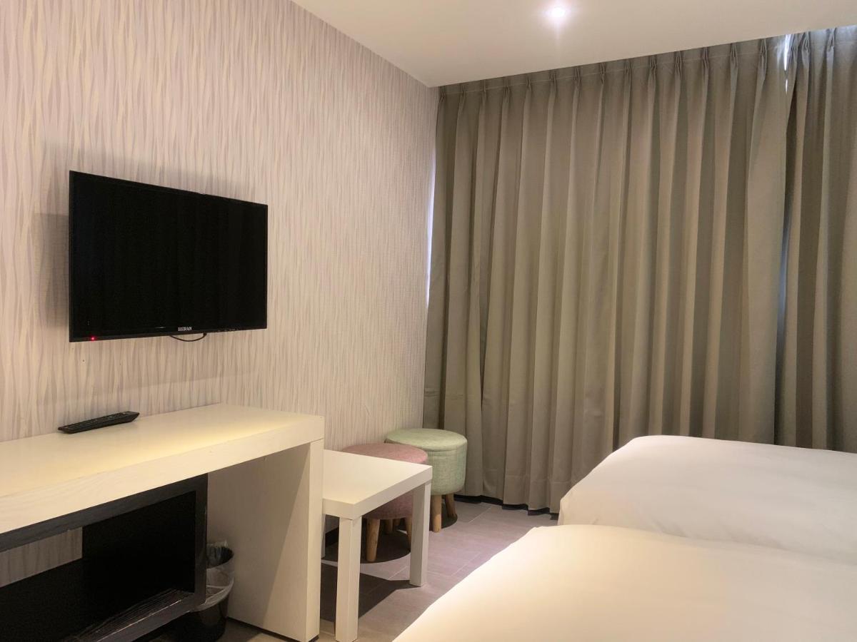 Wholesome Hotel Taipei Exterior photo