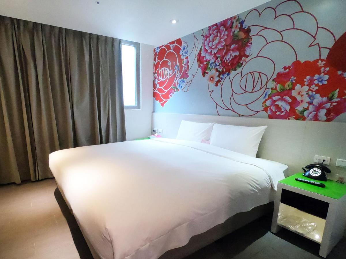 Wholesome Hotel Taipei Exterior photo