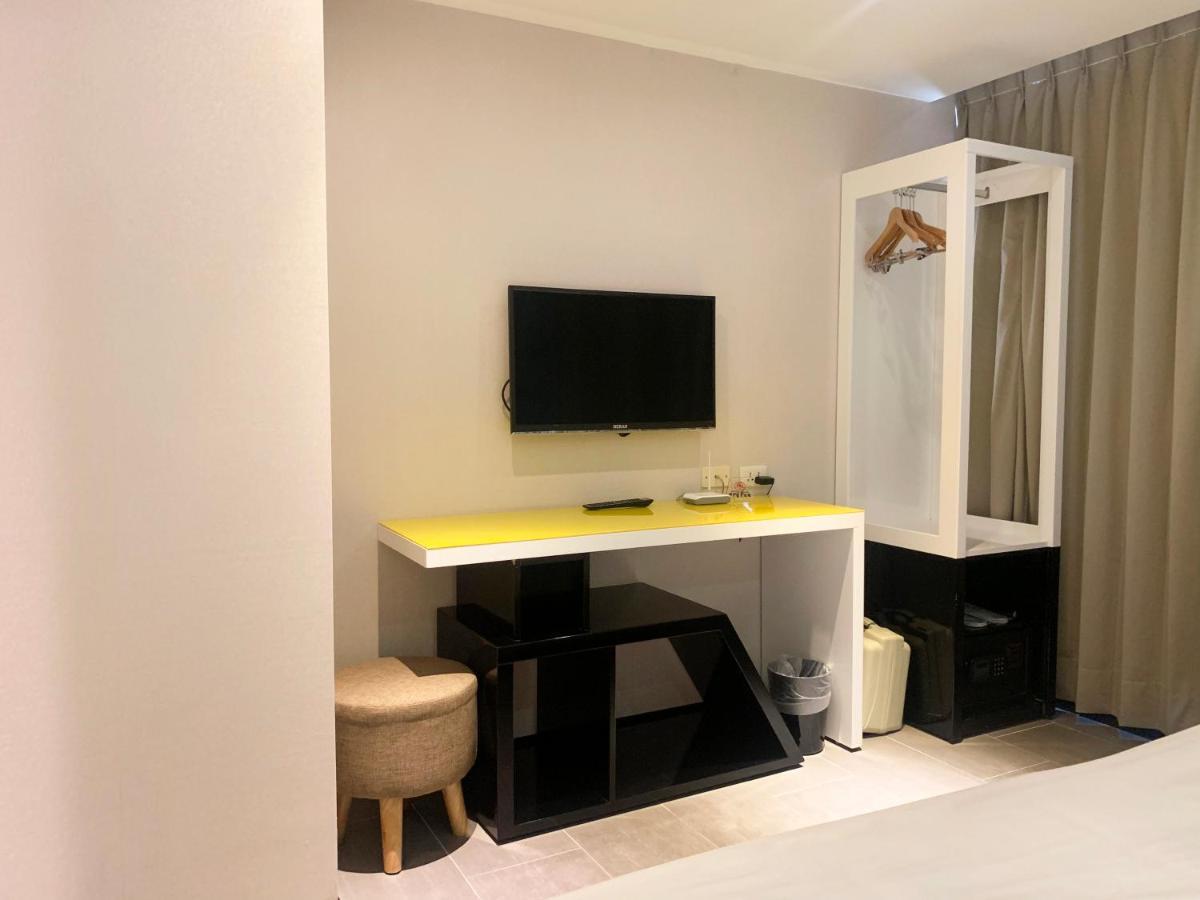 Wholesome Hotel Taipei Exterior photo